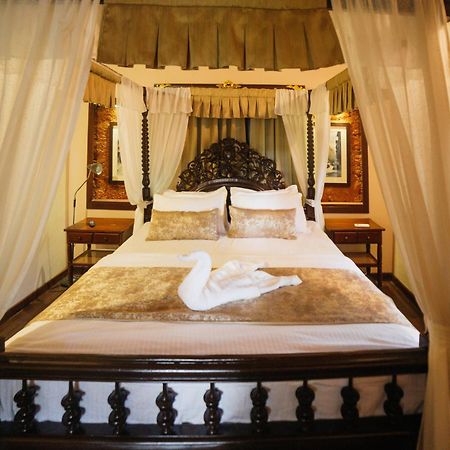 Casa Menezes - A Heritage Goan Homestay バンボリム エクステリア 写真