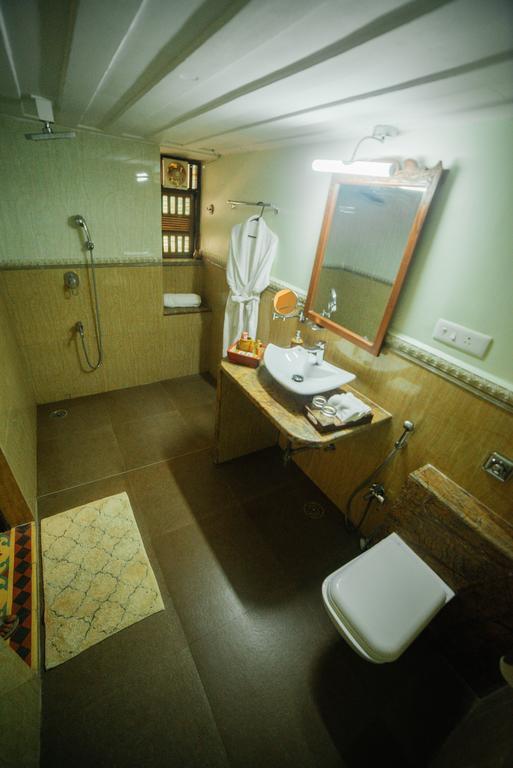 Casa Menezes - A Heritage Goan Homestay バンボリム エクステリア 写真